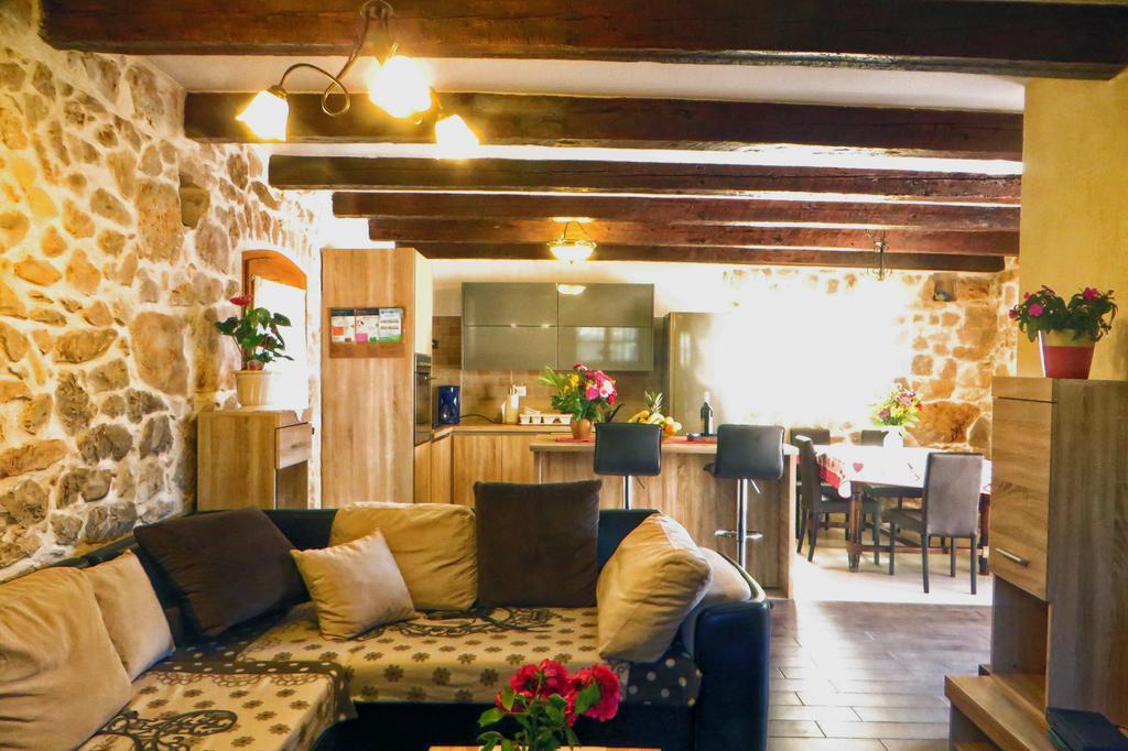 Holiday Home Rasopas Malinska Zewnętrze zdjęcie