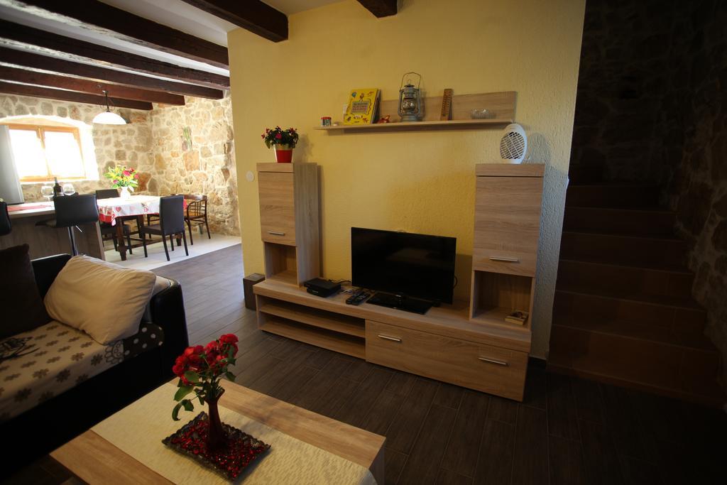 Holiday Home Rasopas Malinska Zewnętrze zdjęcie