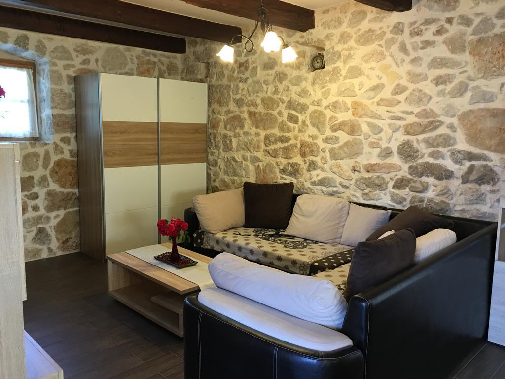 Holiday Home Rasopas Malinska Zewnętrze zdjęcie